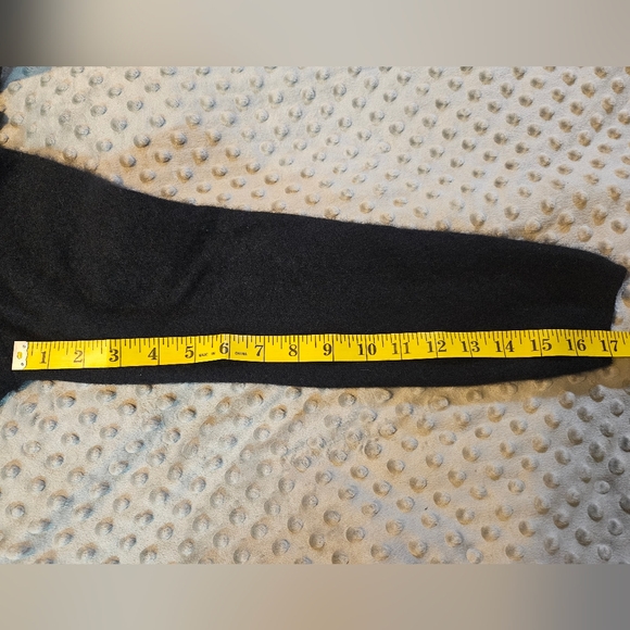 Classic Timeless Black Cashmere Women's Sweater Quiet Luxury Buttons Soft - Picture 8 of 13